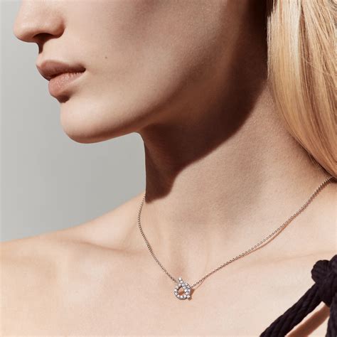 hermes finesse necklace|hermes sapphire finesse 18k.